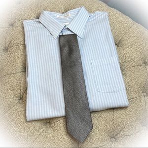 💕Van Heusen striped light blue dress shirt mens💕